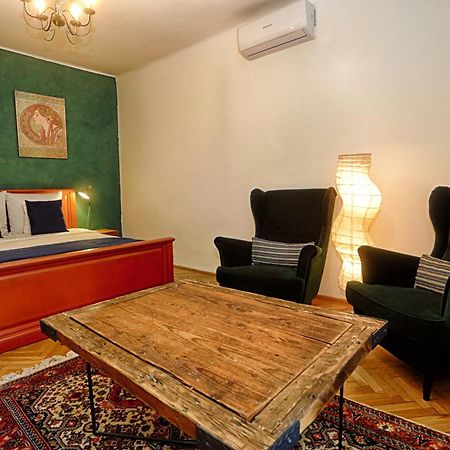 Union Square Apartment By Nux คลูจ-นาโปกา ภายนอก รูปภาพ